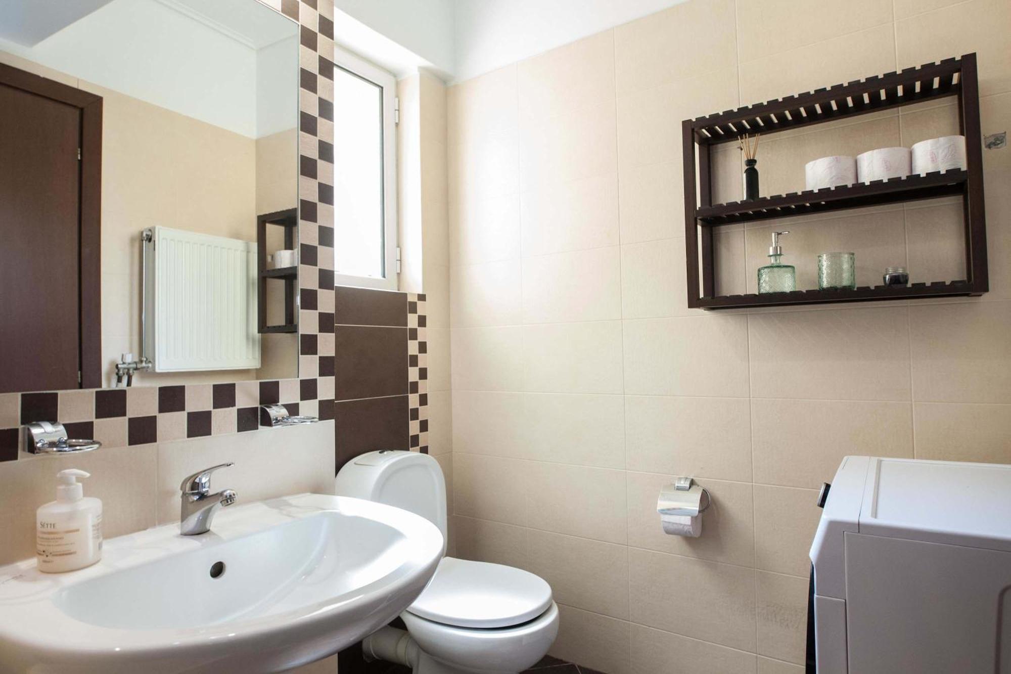Apartment Bright 1 Bd In Ampelokipoi With Balcony