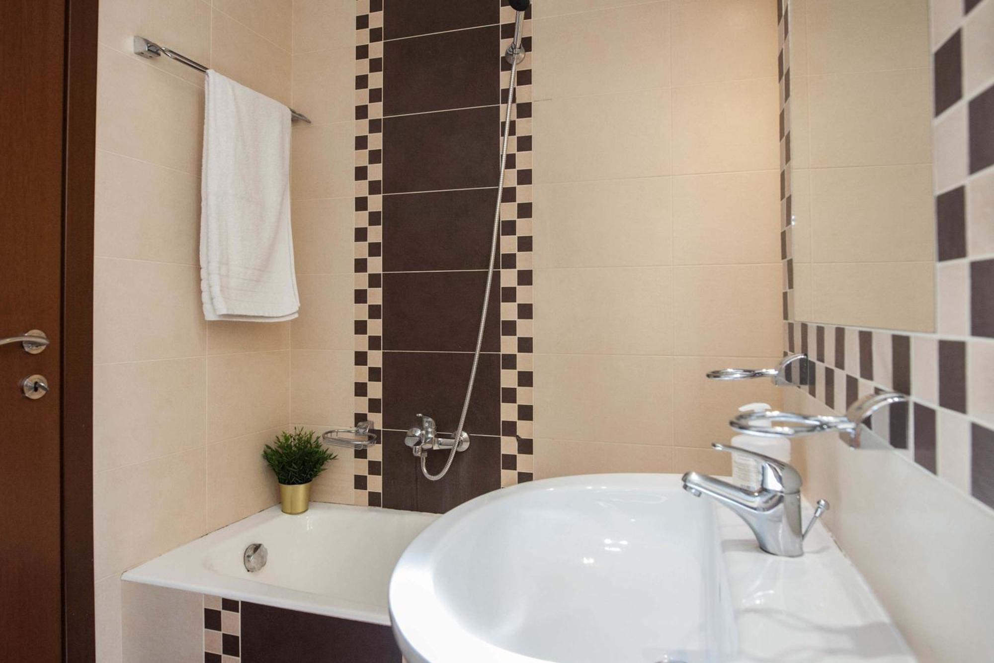 Bright 1 Bd In Ampelokipoi With Balcony